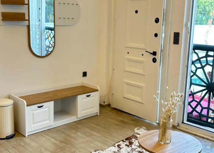 Bright Modern Flat - Pool & Garden Near Shops Apartamento Fethiye